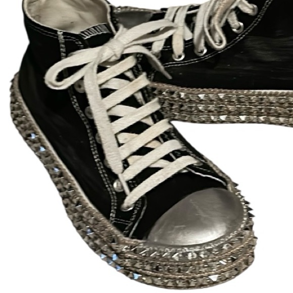 CC VV Black High Top Fashion Sneakers Silver Spikes & Laces Unisex Size 6 - Picture 4 of 4